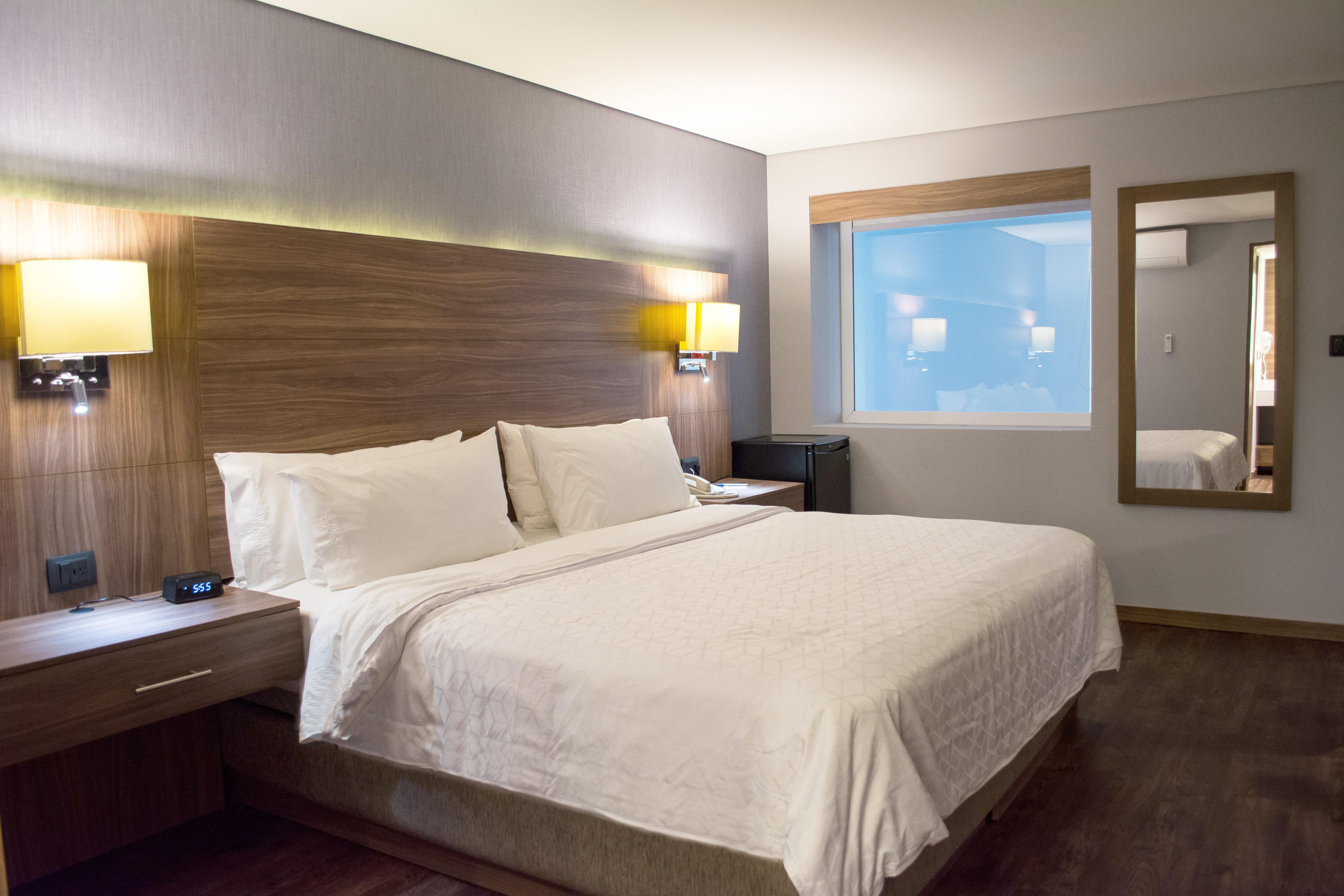 Holiday Inn Express Morelia By Ihg Exterior foto