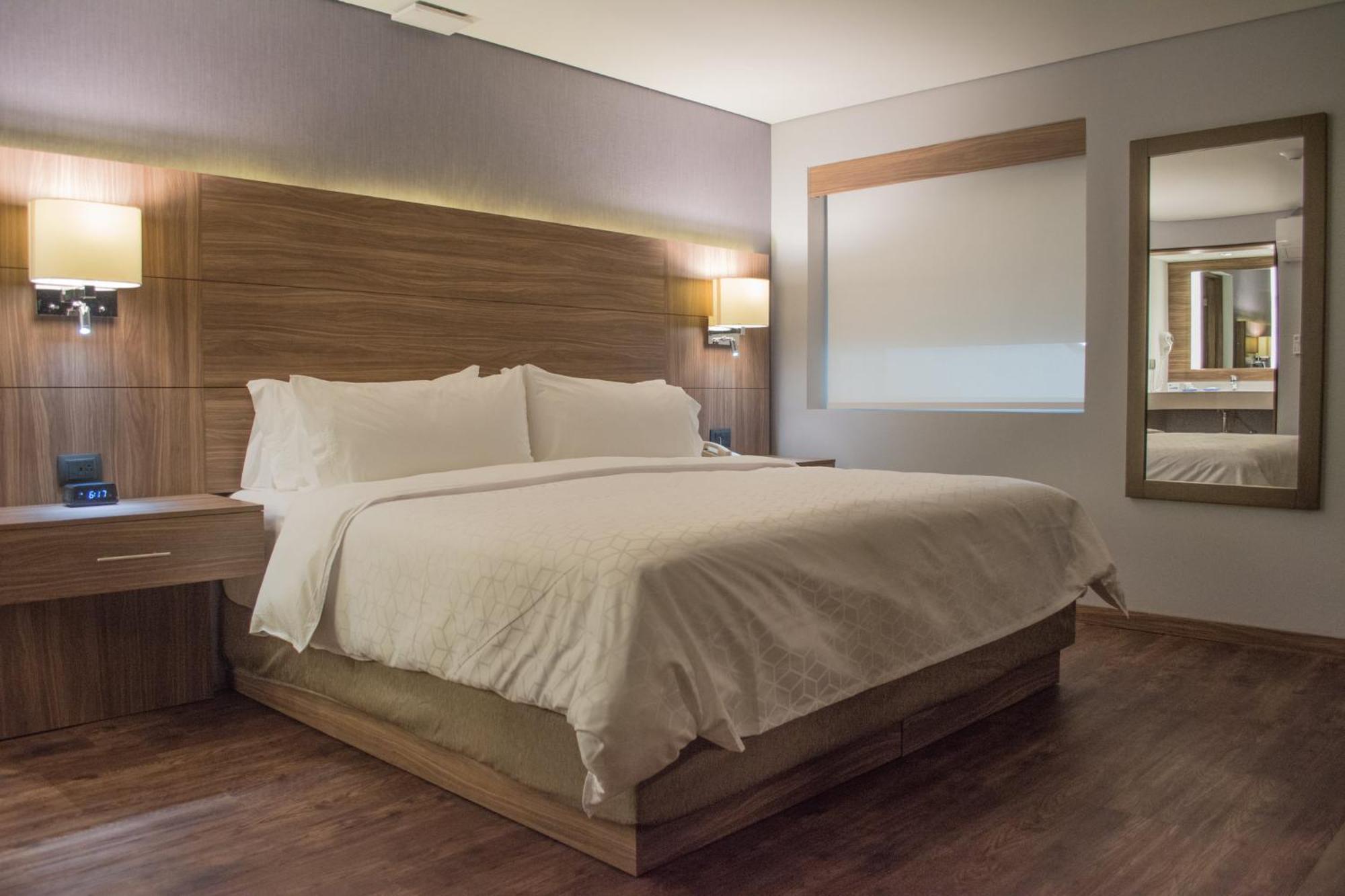 Holiday Inn Express Morelia By Ihg Exterior foto