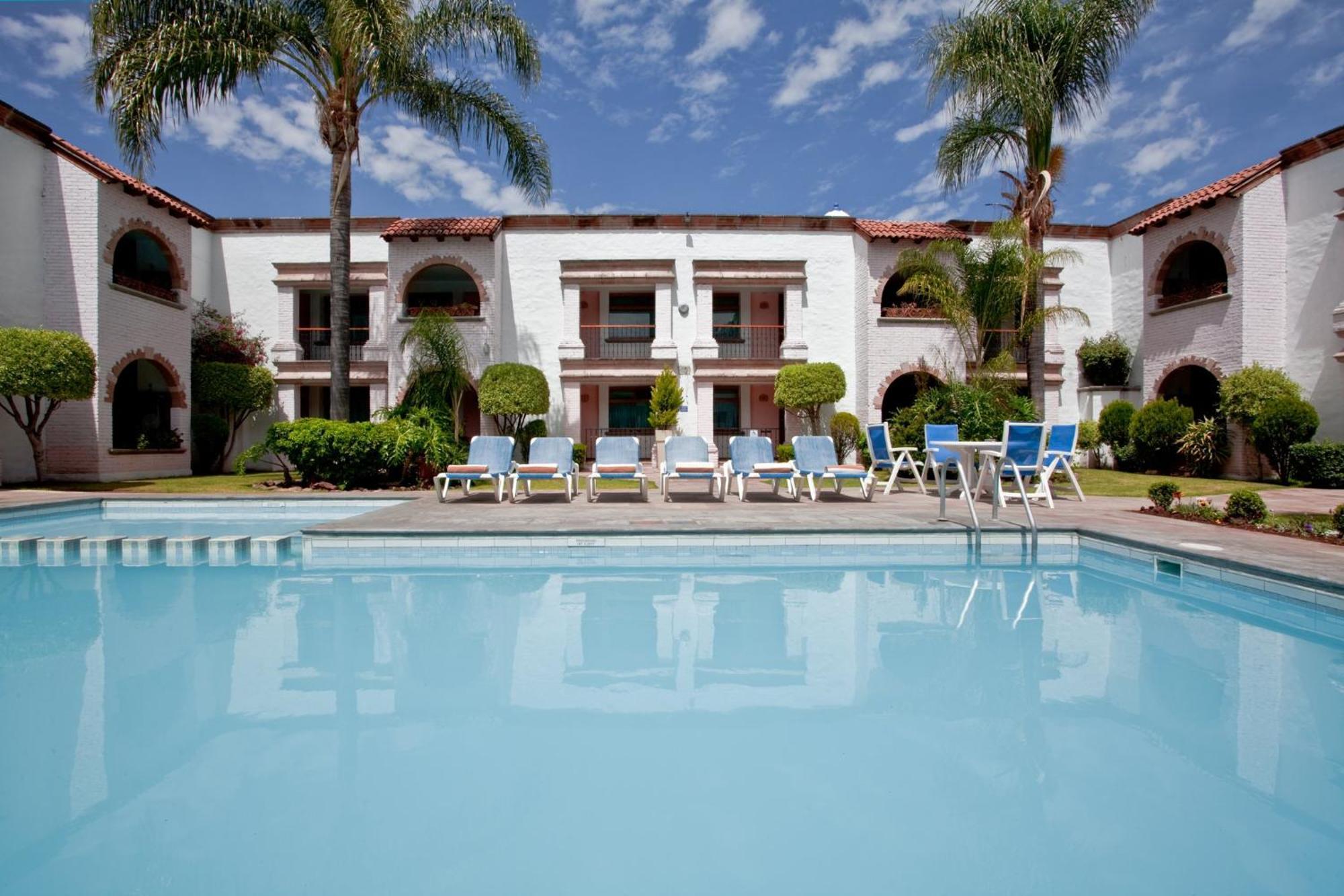Holiday Inn Express Morelia By Ihg Exterior foto
